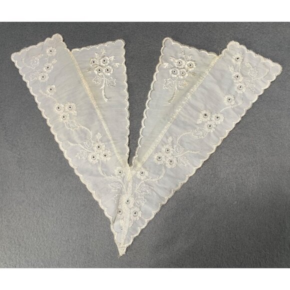 Vintage Embroidered Lace Collar with Floral Design - Picture 2 of 10